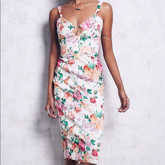 Free People Dresses & Skirts - ⬇️$115🚨BUY NOW🚨 AGAIN DYLAN FLORAL MIDI DRESS